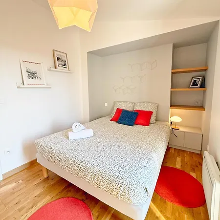 Appartement Le Templier Place De L'hôtel De *
